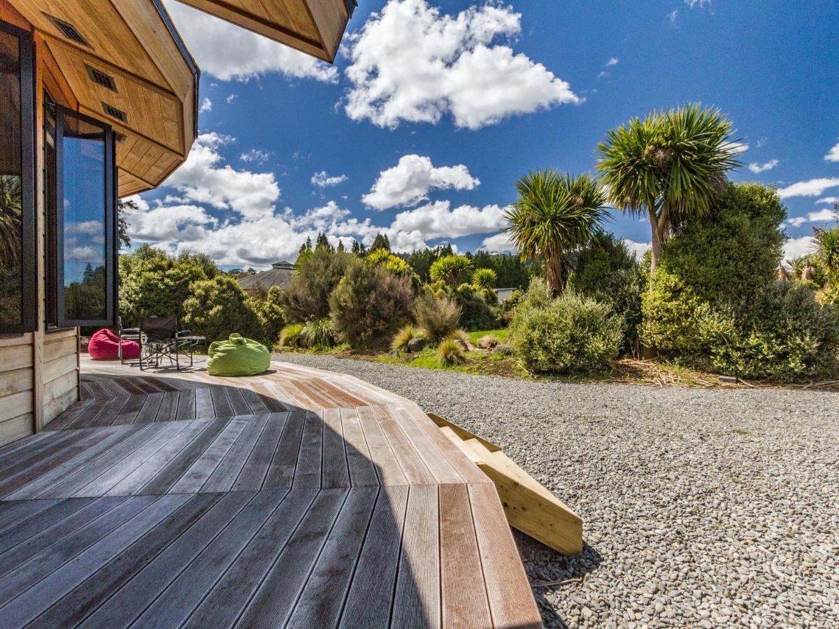 The Snowglobe - Ohakune Modern Yurt Style Chalet Екстериор снимка