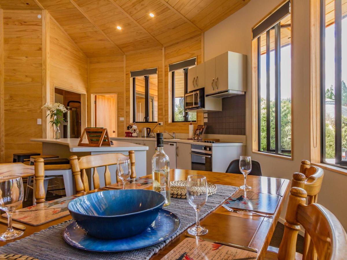 The Snowglobe - Ohakune Modern Yurt Style Chalet Екстериор снимка