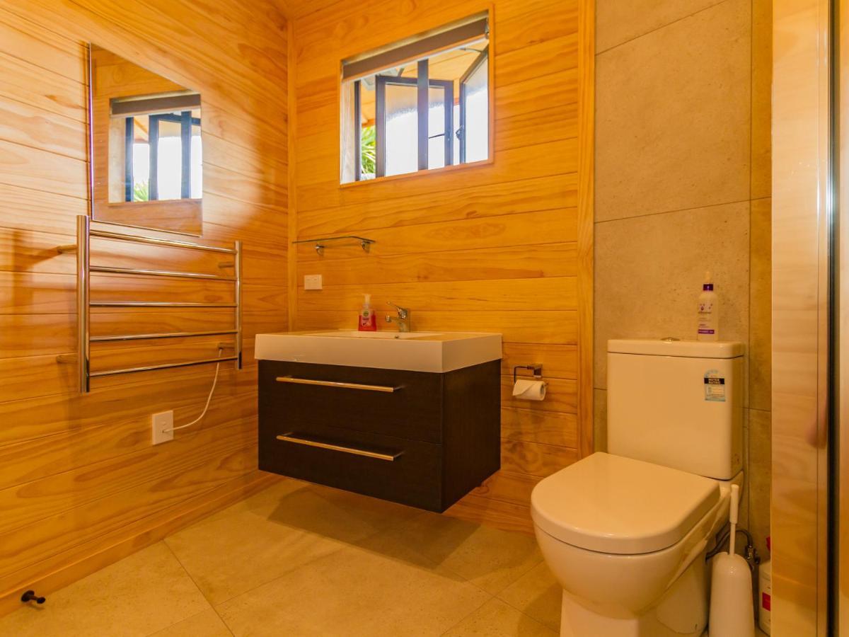 The Snowglobe - Ohakune Modern Yurt Style Chalet Екстериор снимка