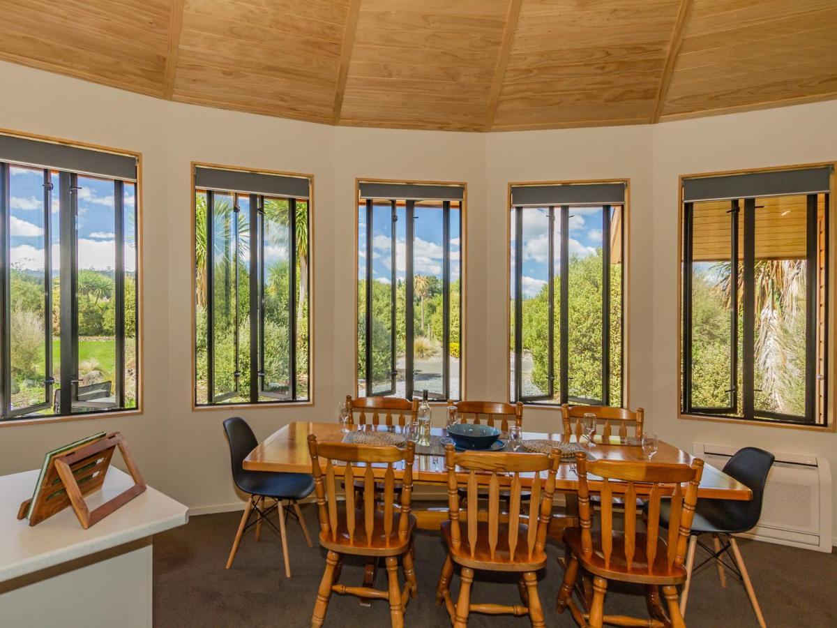The Snowglobe - Ohakune Modern Yurt Style Chalet Екстериор снимка