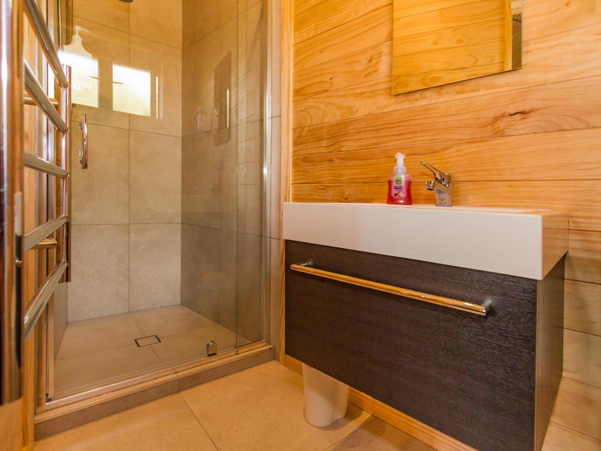 The Snowglobe - Ohakune Modern Yurt Style Chalet Екстериор снимка